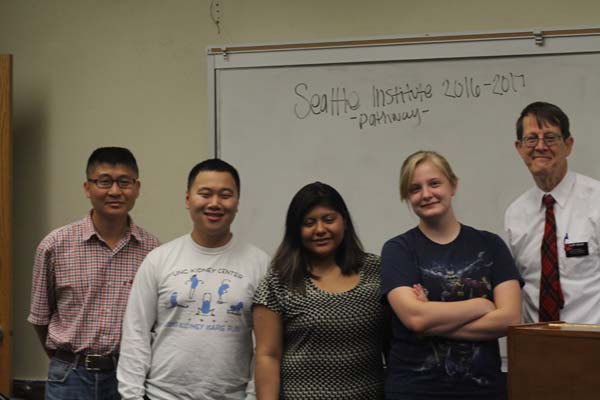 刘健老师图片6.jpg 刘健老师图片6.jpg